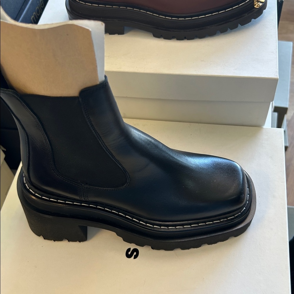 NEW Sandro Chelsea Ankle Boots Black Size 37